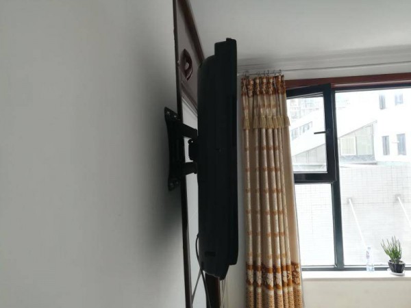 飛利浦電視開(kāi)機(jī)后黑屏有聲音怎么回事