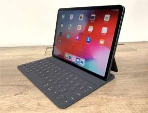 iPad Pro深陷“變彎門(mén)，蘋(píng)果手機(jī)進(jìn)水維修