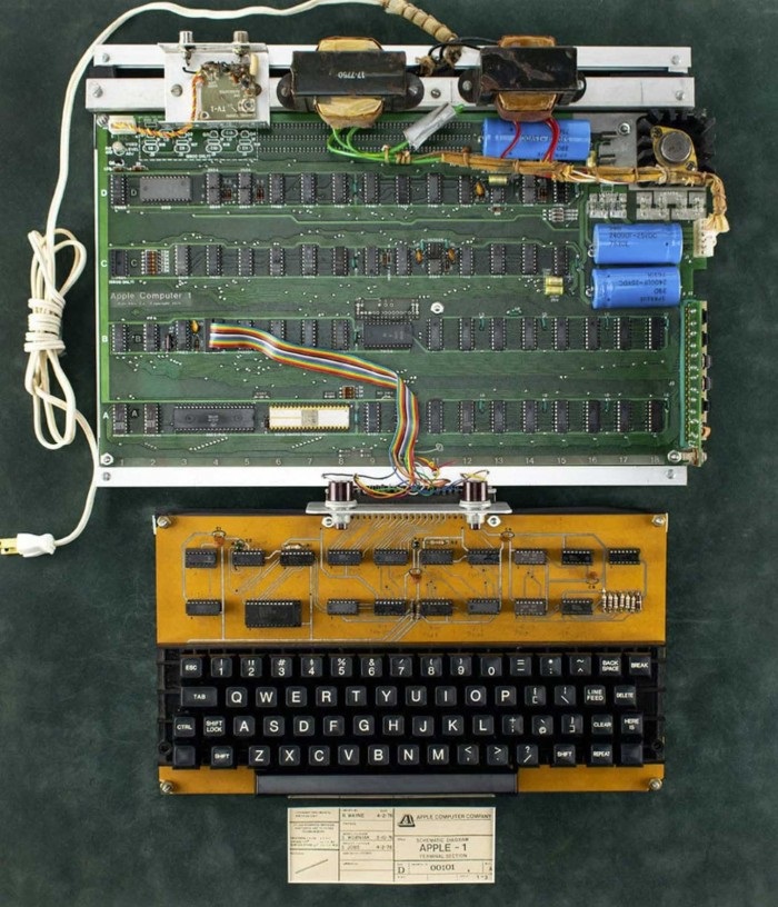 458711美元！一臺全功能蘋果Apple-1電腦被成功拍下